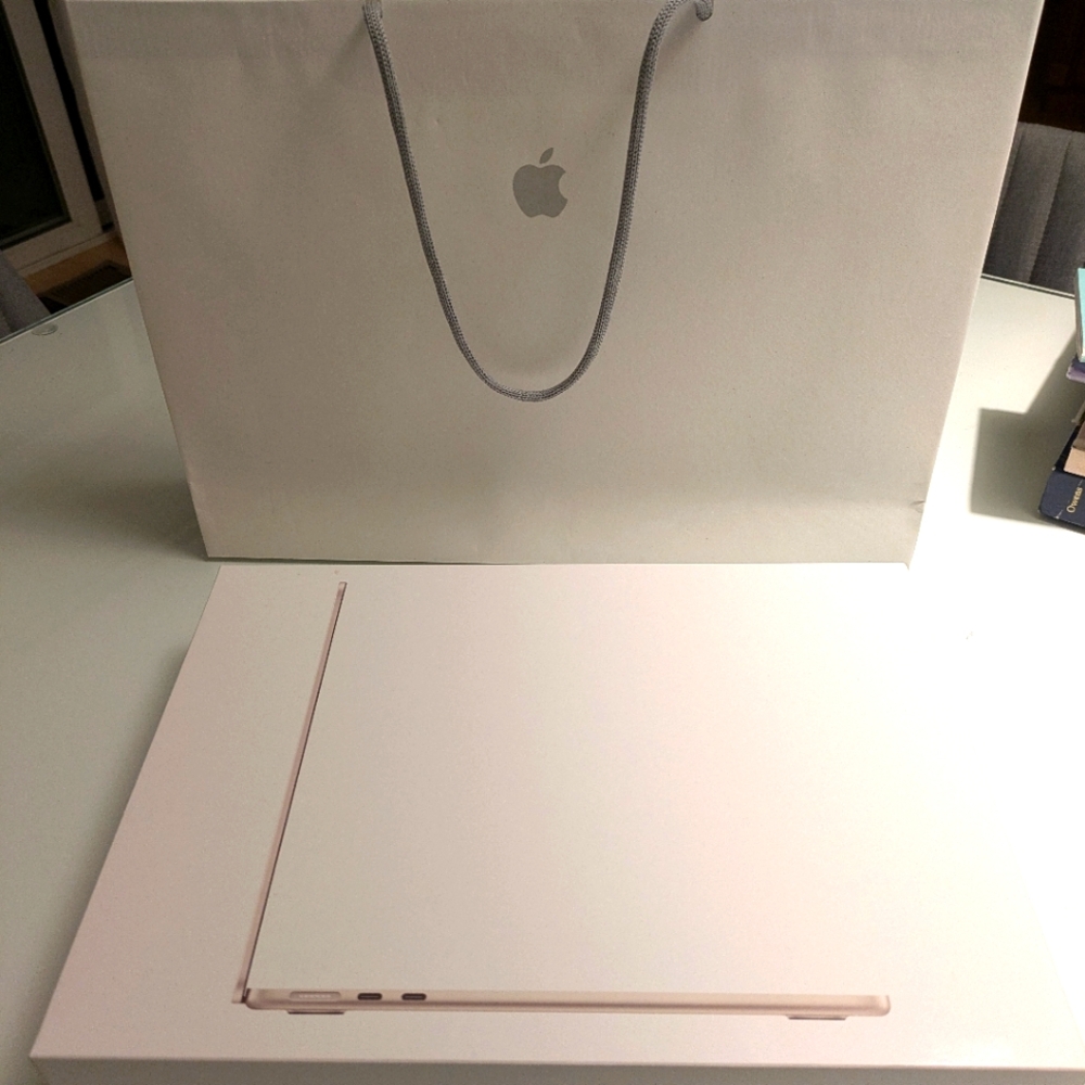 Empty 13" M2 MacBook Air Box & Shopping Bag